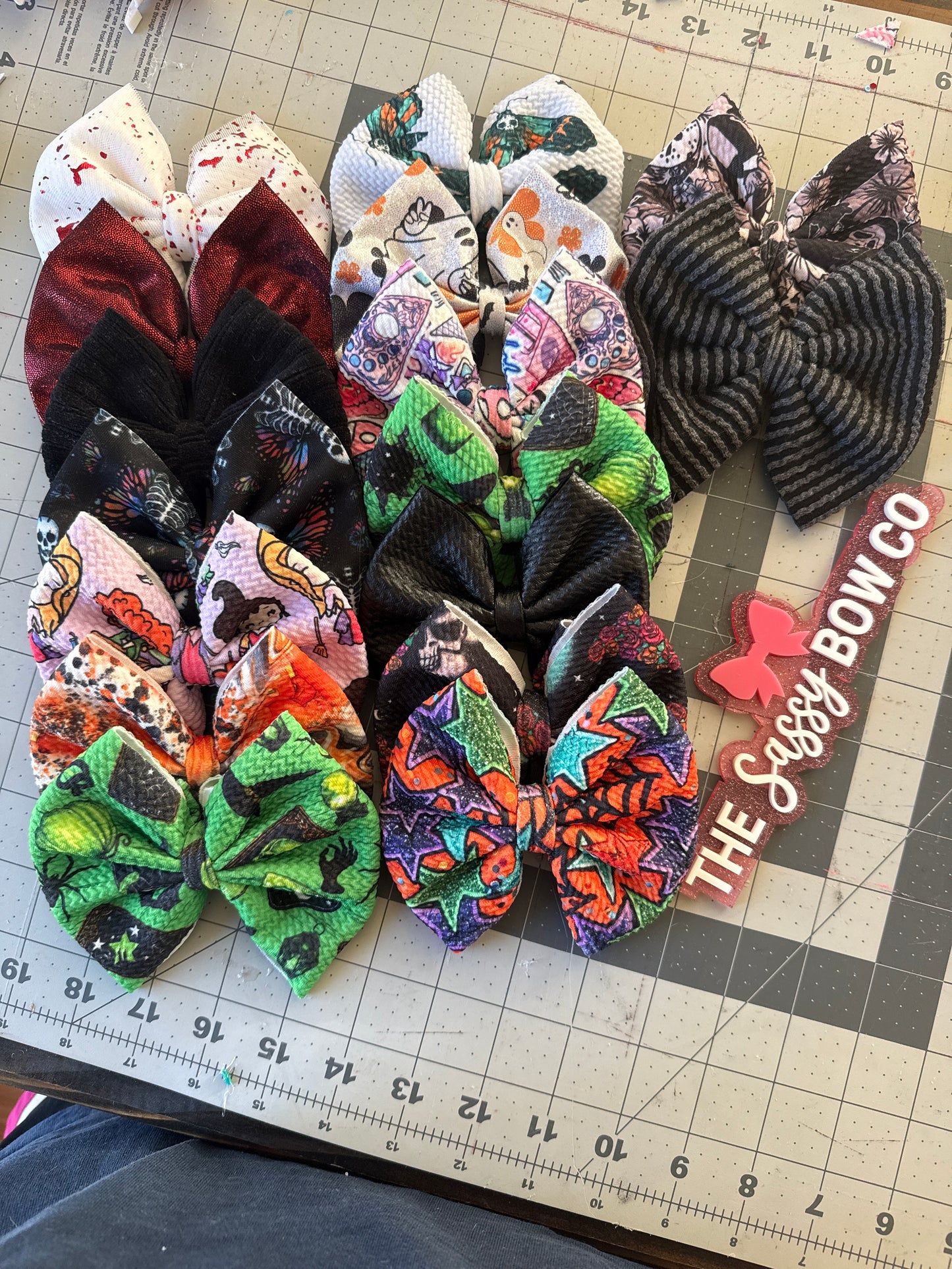Standard Halloween Bows