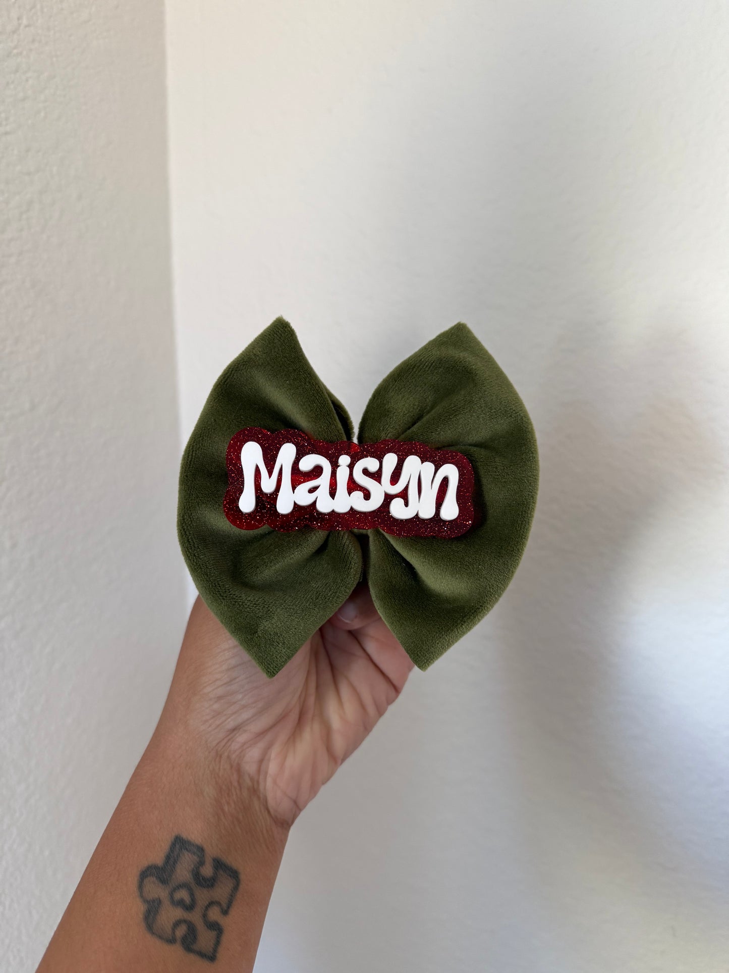 PREORDER Name Clip w/ Bow