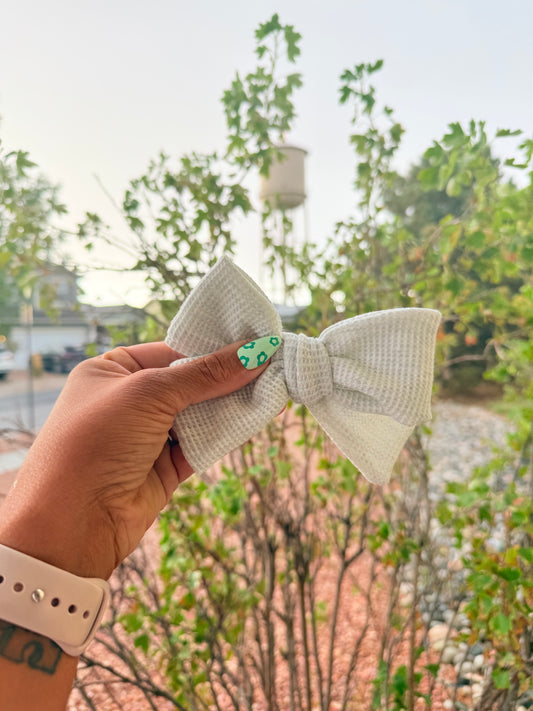 Gray Amelia Bow